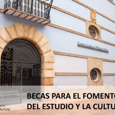 Alhama de Murcia adjudica seis becas para el fomento del estudio y la cultura