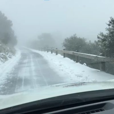 La nieve tiñe de blanco el Noroeste de la Región y Sierra Espuña