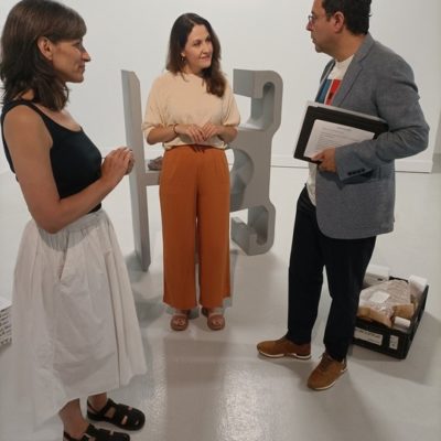 REGIÓN DE MURCIA | 
        Amanda Moreno muestra en el Centro Párraga sus bio historias materiales, orgánicas o inorgánicas