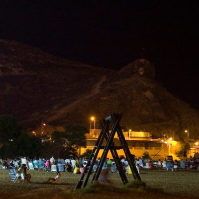 MAZARRÓN | Este verano zumba, cine, visitas, senderismo, títeres y magia en las playas de Puerto de Mazarrón