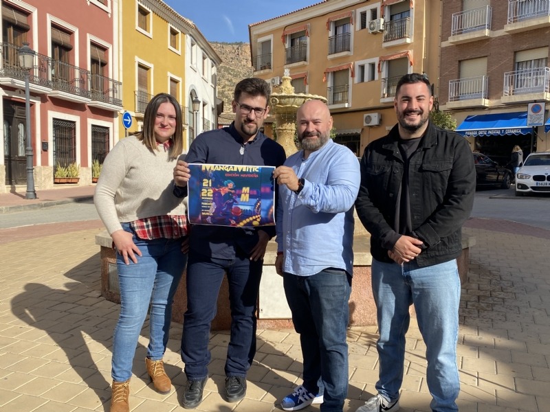 El Ayuntamiento de Alhama de Murcia presenta la primera edición del «Salón Manga Mitic» con temática navideña