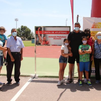 La pista donde entrenó Antonio Peñalver recibe desde hoy su nombre