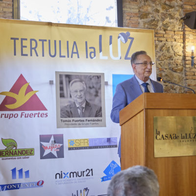 Tomás Fuertes analiza la situación económica y empresarial española en la tertulia ‘La Luz’