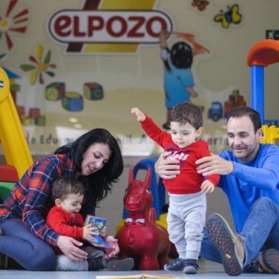 El Pozo Alimentación concede becas de estudio a los hijos de sus empleados