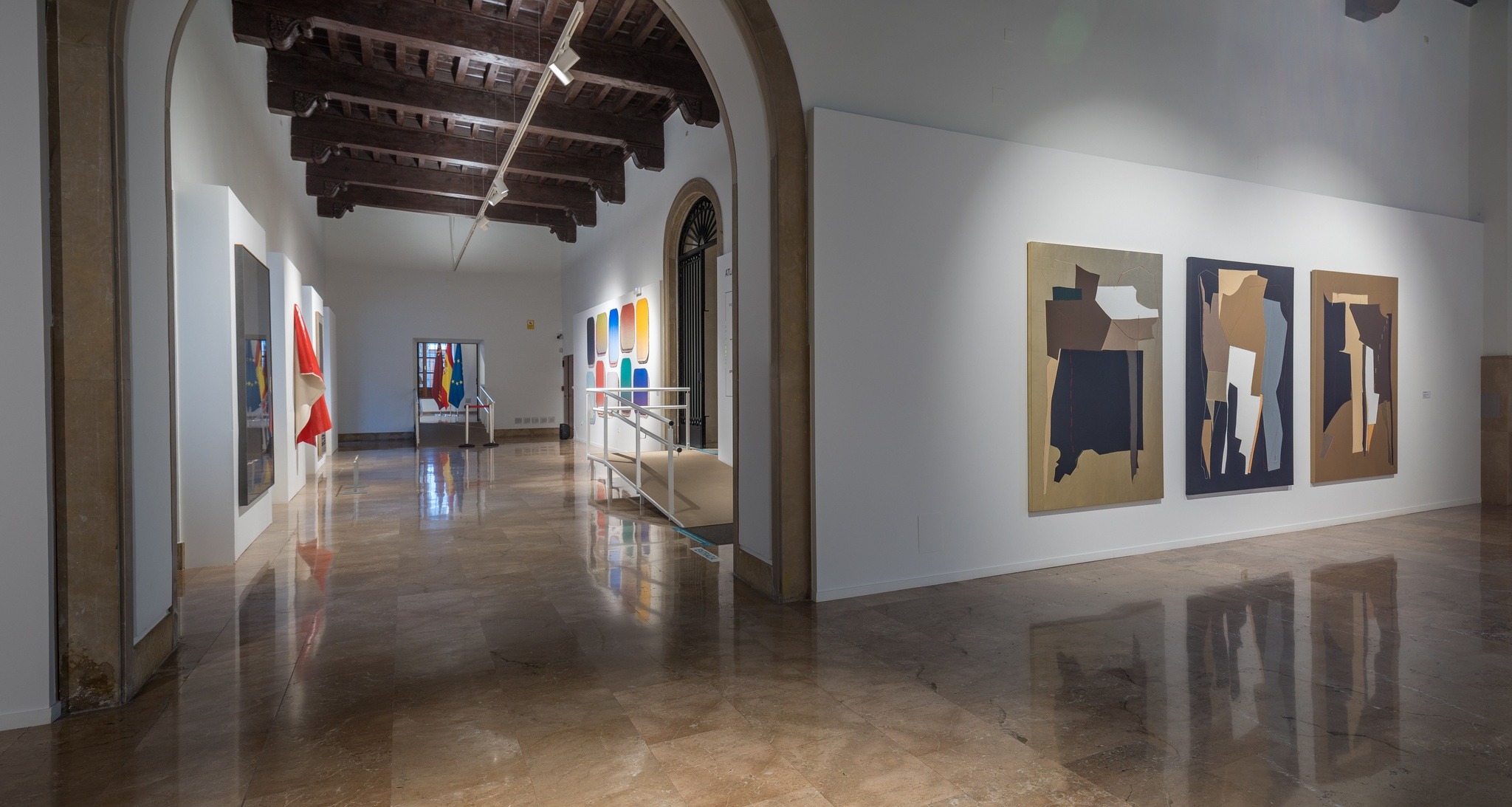 La exposición ‘Atlas, coordenadas e identidades en la colección Mariano Yera’ atrae a más de 2.500 visitantes al Palacio de San Esteban