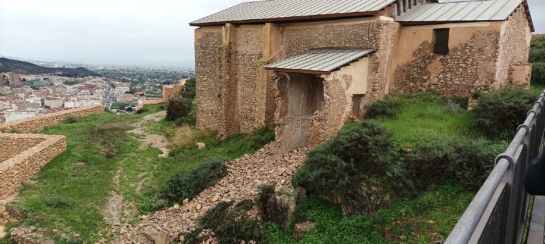 Las incesantes lluvias de los últimos días provocan daños en el patrimonio histórico de Lorca pendientes de valoración