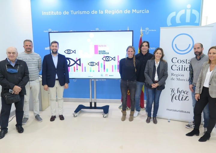El Instituto de Turismo y la Asociación de Centros de Buceo ponen en marcha la ‘I RutaSub’ de la Región de Murcia