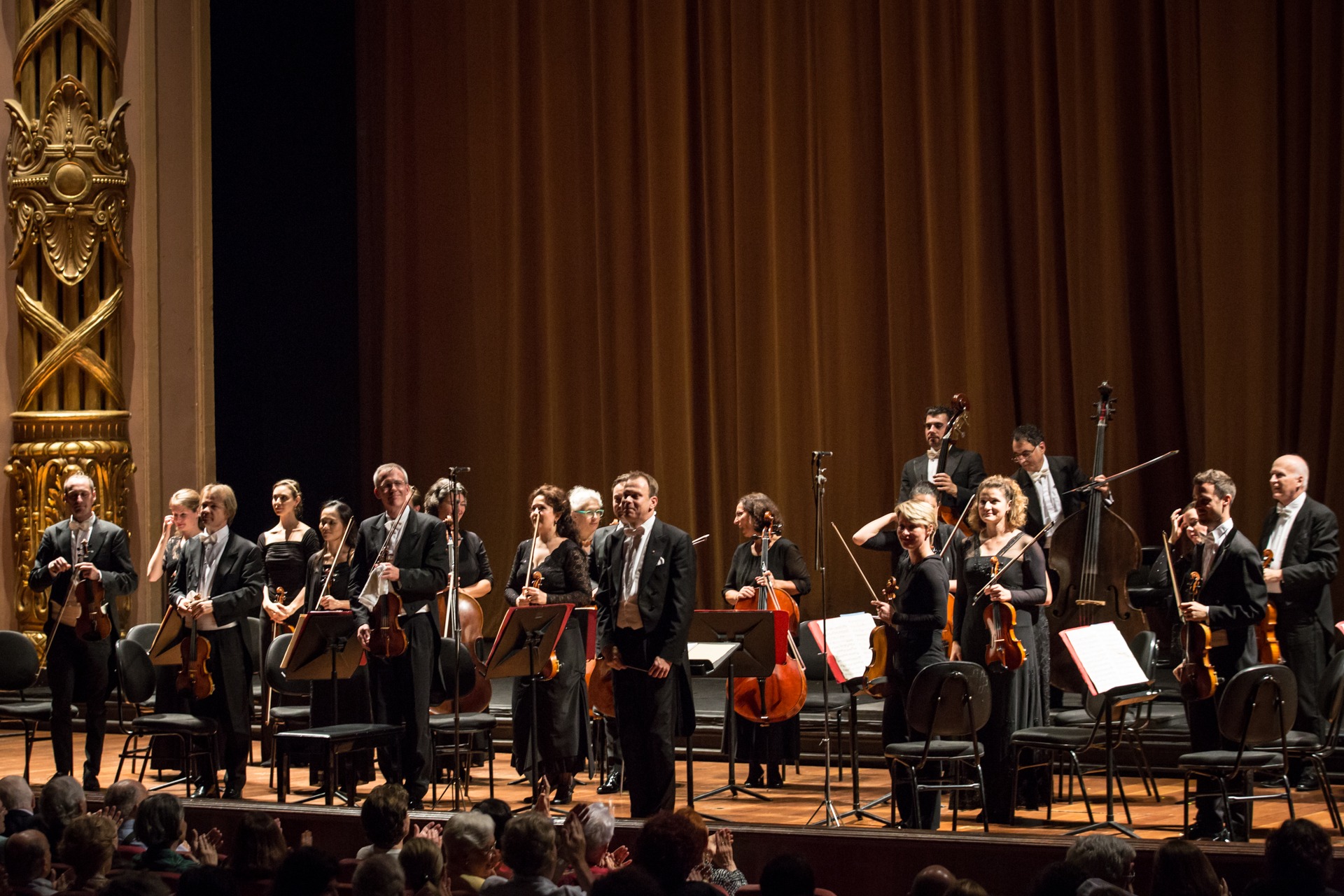 El Auditorio regional acoge a la Orquesta de Cámara de Viena con la violinista Rino Yoshimoto