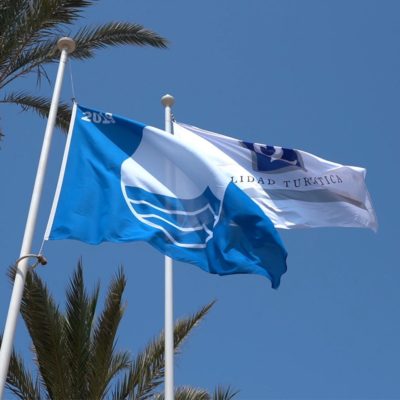 La Región obtiene 34 banderas azules para sus playas y puertos, dos más que el año pasado
