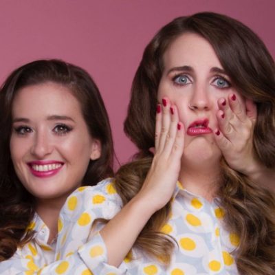 Carolina Iglesias y Victoria Martín cuelgan en El Batel el cartel de «no hay billetes» con «Estirando el chicle live»