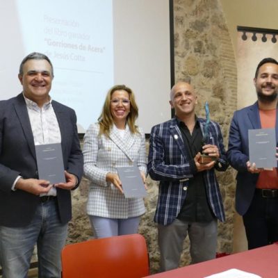 La Universidad Popular de Cartagena publica el libro ganador del XXXV Premio Internacional de Poesía Antonio Oliver