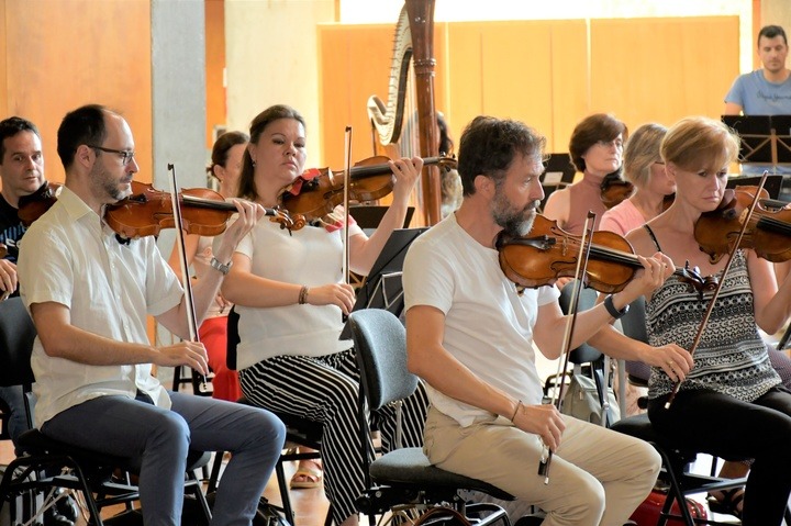 REGIÓN DE MURCIA | 
        La Orquesta Sinfónica de la Región de Murcia clausura el Festival ‘Numskull’ de Caudete junto a seis solistas internacionales