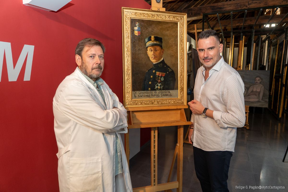 CARTAGENA | El taller Municipal de Restauración recupera el retrato del comandante cartagenero Antonio Ripoll