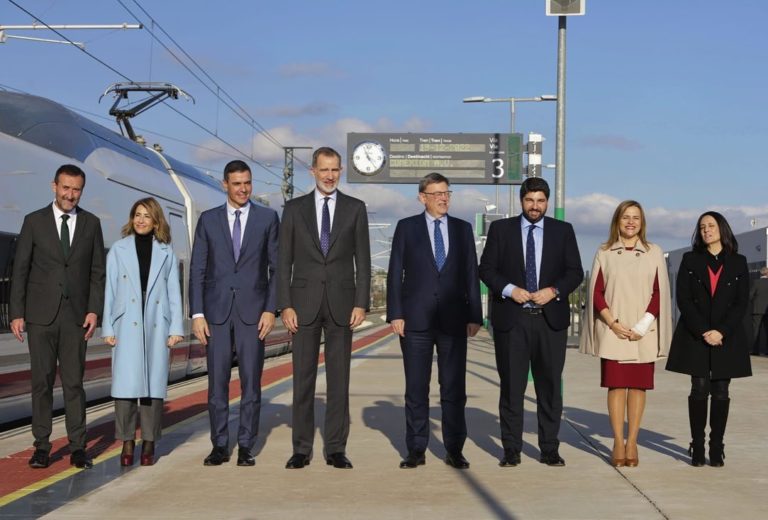 Queda inaugurado el AVE Madrid-Murcia