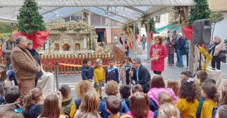 ALCANTARILLA | Más de 400 escolares de Educación Infantil participan en la inauguración del Belén Municipal de Alcantarilla