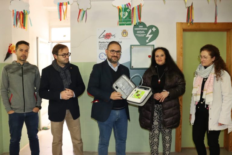 LORCA | El Ayuntamiento de Lorca instalará 27 desfibriladores en centros educativos públicos