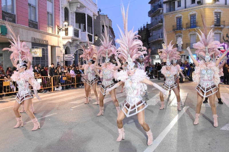 TOTANA | Once peñas locales participan mañana en el primer gran desfile del Carnaval de Totana, con salida en la avenida de Lorca y final en el Parque Municipal