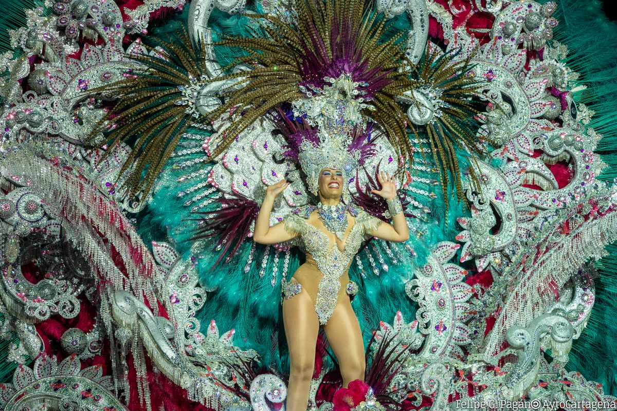 CARTAGENA | El comienzo del Carnaval llena Cartagena de color y actividades para el fin de semana