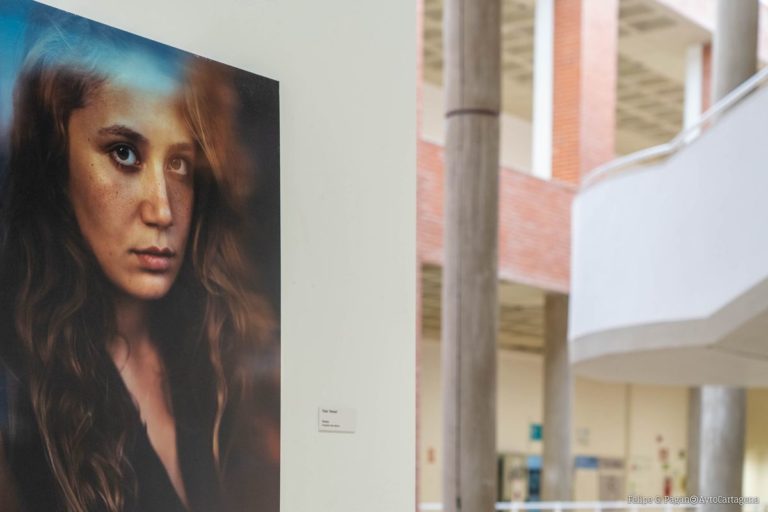 CARTAGENA | La exposición “Punto de fuga”, de Mercedes Arenas, capta la intensidad y naturalidad en todas sus imágenes