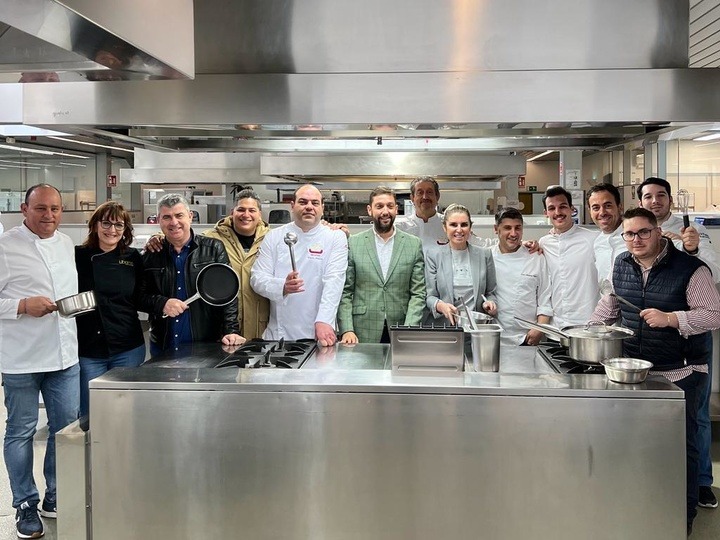REGIÓN DE MURCIA | 
        El ciclo ‘Gastrojueves’ regresa con 24 talleres en torno a productos de la gastronomía regional