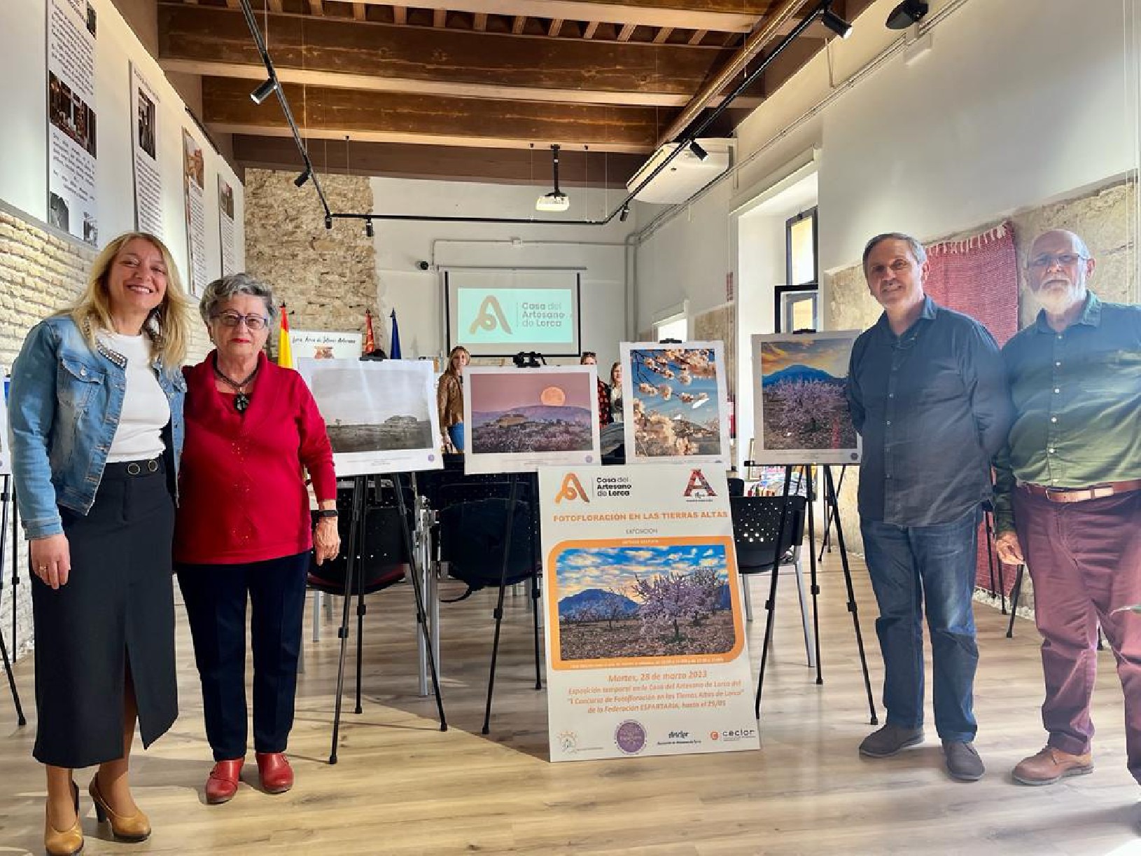 LORCA | La Casa del Artesano acoge una exposición con los trabajos del ”I Concurso de Fotofloración en las Tierras Altas”
