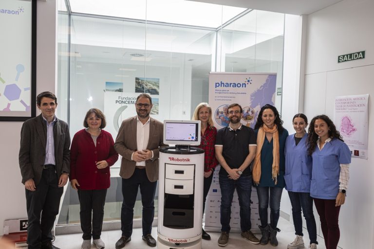 LORCA | El Robot Pharaon RB1 se probará en el centro de la Fundación Poncemar del Campus de Lorca