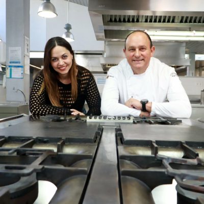 ENTREVISTA | Cayetano Gómez: «Busco una cocina sencilla donde, con pocos pasos, tener un plato terminado logrando esa sinergia entre el alimento y nosotros para optimizar nuestra alimentación»