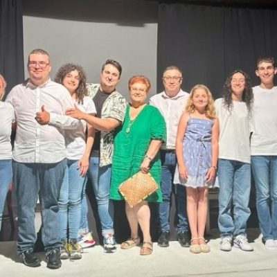 CULTURA | La puesta en escena de la obra “Historias Vivas” del Taller Municipal pone al público en pie
