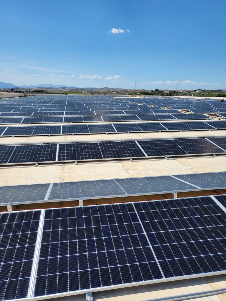 MEDIO AMBIENTE | Fripozo potencia la sostenibilidad con la puesta en marcha de un proyecto fotovoltaico