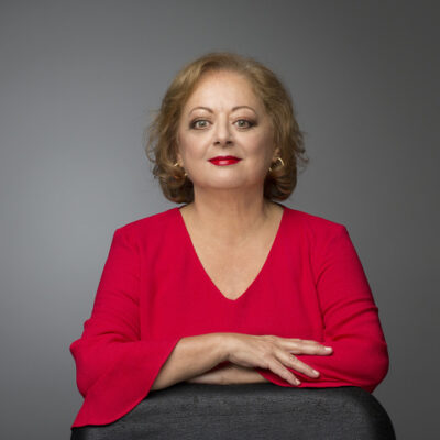 CULTURA | 
        Cultura invita a Cristina García Rodero a repasar sus 50 años como fotógrafa documental en el Cendeac