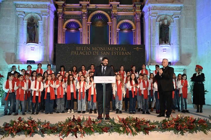 CULTURA | 
        López Miras ensalza la aportación de la Región de Murcia al Belén, que cumple ocho siglos de historia