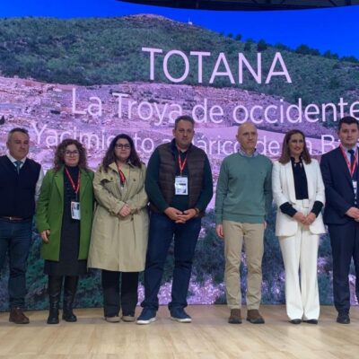CULTURA | 
        Vídeo. Totana proyecta, con éxito y gran aceptación, en la Feria Internacional de Turismo (FITUR), las bondades turísticas del yacimiento arqueológico de La Bastida