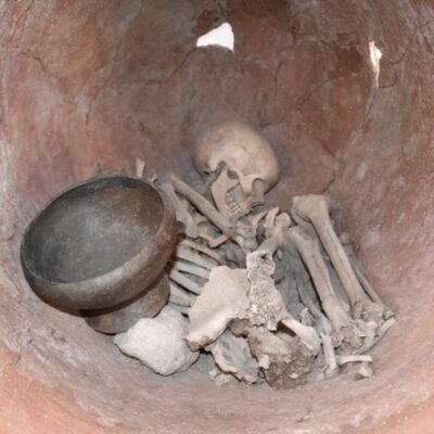Acuerdan el mantenimiento del convenio de colaboración con la Universidad Autónoma de Barcelona para realizar trabajos de investigación, difusión y  promoción de La Bastida y Tira del Lienzo