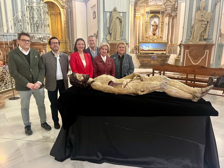 La Comunidad Autónoma restaura la talla procesional del Cristo Yacente de la iglesia de San Juan de Dios, obra del siglo XVI