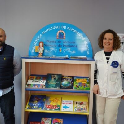 Inauguración del Punto de Lectura de la Biblioteca en el área de Pediatría del Centro de Salud