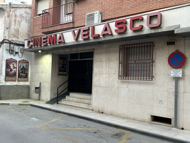 Renuevan el acuerdo con el Cinema Velasco para disponer de esta infraestructura cuando las actividades culturales y festivas son de amplio reclamo