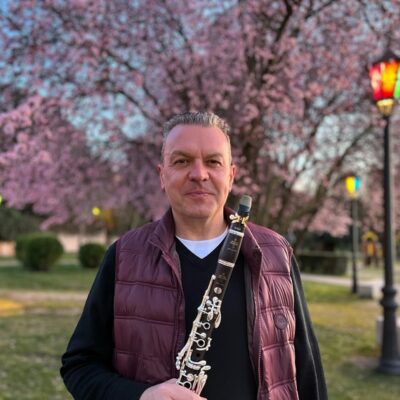 La Orquesta Sinfónica de la Región estrena en Murcia y Cartagena ‘Áurea’, de Pacho Flores, con el clarinetista Juan Ferrer como solista