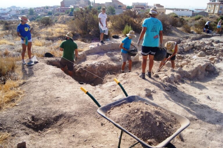 Totana se adhiere este fin de semana, por vez primera, a las Jornadas Europeas de Arqueología; exhibiendo sus yacimientos arqueológicos