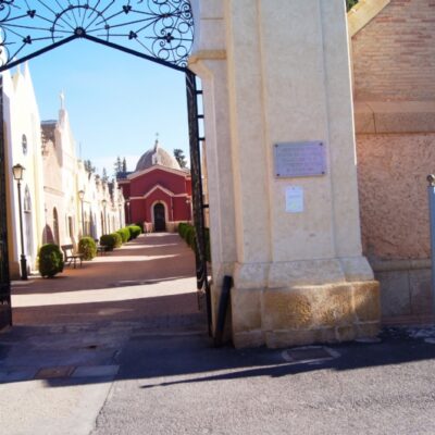 Adjudican la instalación de paneles informativos del proyecto Ruta por el Cementerio Histórico de Totana