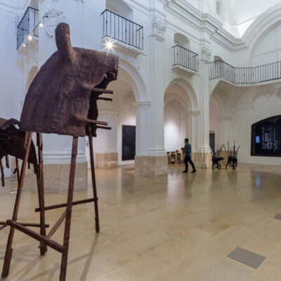 Últimos días para visitar la exposición de la Sala Verónicas con una selección de medio centenar de obras de la colección de Avelino Marín
