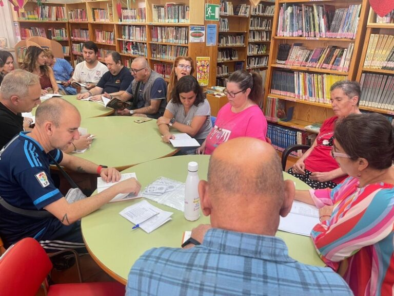 La Biblioteca Municipal «Mateo García» de Totana comienza con las sesiones del Club de Lectura Fácil, que se celebrarán hasta mayo de 2025