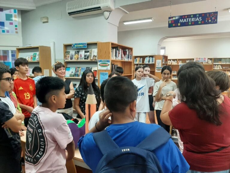 La Biblioteca Municipal “Mateo García” colabora con las Jornadas de Convivencia organizadas por el IES Prado Mayor