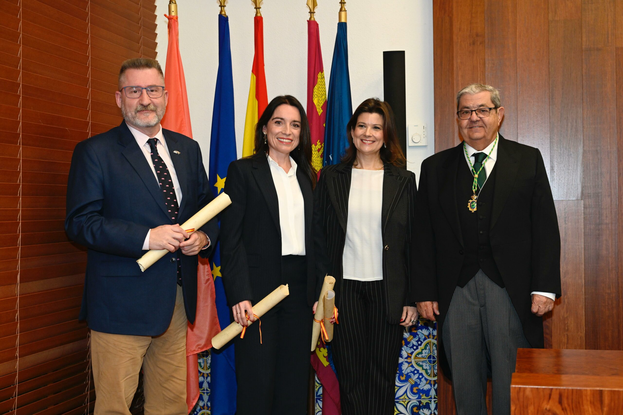 Grupo Fuertes entrega su Premio Nacional de Investigación en colaboración con la Academia de Ciencias Veterinarias